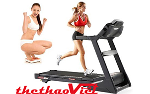 Tập luyện với máy chạy bộ điện