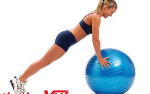 Bài tập chống đẩy với bóng này sẽ giúp bạn thư giãn toàn thân hiệu quả