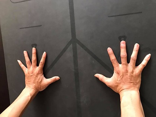 hướng dẫn dùng thảm yoga định tuyến