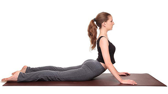 yoga-co-tot-cho-nguoi-dau-that-lung